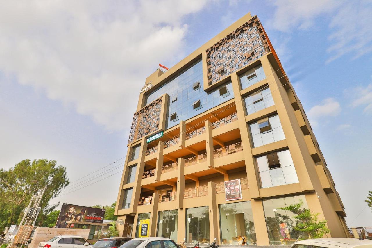 Oyo 16604 Hotel Sparsh Inn Ахмедабад Екстер'єр фото